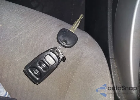 2015 Hyundai Elantra Se из США, поврежденный, VIN 5NPDH4AE5FH605543